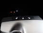 Kia EV6 Light Edition 63 kWh | Facelift | Parkeercamera | Keyless Entry | Stoelverwarming | Apple Carplay/Android Auto | Led Koplampen | 19" |
