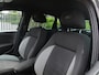 Volkswagen Polo 1.2 TSI BlueMotion R-Line Edition | Parkeersensoren | Cruise Control | APK 05-27 | Nieuwe Distributie |