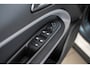 Jeep Avenger Longitude 54 kWh | Apple Carplay & Android Auto | Parkeersensoren | Climate Controle | Lichtmetalen velgen |