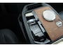 BMW iX M60 High Executive 112 kWh 27.972 km! / SOh 96,8% / Trekhaak / Panoramadak / 360Camera / Head-up / Bowers&Wilkens / Softclose / 22'' / Luchtvering / Laser LED / CarPlay / Volleder / Stoel+Stuurverwarming / Dodehoek / DAB / ACC