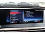 BMW iX M60 High Executive 112 kWh 27.972 km! / SOh 96,8% / Trekhaak / Panoramadak / 360Camera / Head-up / Bowers&Wilkens / Softclose / 22'' / Luchtvering / Laser LED / CarPlay / Volleder / Stoel+Stuurverwarming / Dodehoek / DAB / ACC