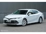 Toyota Camry 2.5 Executive | Dealer onderhouden | Leder | uniek lage km stand | camera | automaat | Benzine | led |