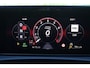 Volkswagen T-Roc 1.5 eTsi R-Line Black Style Pano/IQ.Light/Keyless/Camera/ACC/Elek. klep/20"/Trekhaak wegkl.