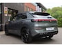 Volkswagen T-Roc 1.5 eTsi R-Line Black Style Pano/IQ.Light/Keyless/Camera/ACC/Elek. klep/20"/Trekhaak wegkl.
