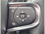Volvo XC40 1.5 T4 Recharge R-Design Panorama Dak - 20" Wielen - Two Tone - Camera achter - Smartphone lader - Privacy Glass - Climate - MY 2022.