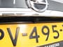 Opel Mokka X 1.4 Turbo Innovation Trekhaak, Apple Carplay/Android Auto, Parkeersensor voor/achter, Achteruitrijcamera, Voorstoelen verwarmd, Lederen bekleding, stuur verwarmd, Cruise control. Hoge instap, veel rijcomfort en een complete luxe uitvoering. . Een ideale gezinsauto met een luxe uitstraling en veel extra's.