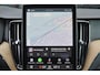 Volvo XC60 T6 Recharge AWD Plus Bright - Panorama/schuifdak - IntelliSafe Assist & Surround - 360º Camera - Harman/Kardon audio - Adaptieve LED koplampen - Verwarmde voorstoelen, stuur & achterbank - Parkeersensoren voor & achter - Elektr. bedienb. voorstoelen met geheugen - Head up display - Draadloze tel. lader - Extra getint glas - 19' LMV