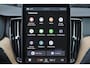 Volvo XC60 T6 Recharge AWD Plus Bright - Panorama/schuifdak - IntelliSafe Assist & Surround - 360º Camera - Harman/Kardon audio - Adaptieve LED koplampen - Verwarmde voorstoelen, stuur & achterbank - Parkeersensoren voor & achter - Elektr. bedienb. voorstoelen met geheugen - Head up display - Draadloze tel. lader - Extra getint glas - 19' LMV
