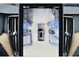 Volvo XC60 T6 Recharge AWD Plus Bright - Panorama/schuifdak - IntelliSafe Assist & Surround - 360º Camera - Harman/Kardon audio - Adaptieve LED koplampen - Verwarmde voorstoelen, stuur & achterbank - Parkeersensoren voor & achter - Elektr. bedienb. voorstoelen met geheugen - Head up display - Draadloze tel. lader - Extra getint glas - 19' LMV