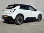 Nissan Micra ADVANCE - Launch Edition 52 kWh / 5 Jaar Fabrieksgarantie / Adaptief Cruise Control / Apple Carplay&Android Auto / Navigatie / Stoel-, Stuur Verwarming / Electronic Climate Controle / LED Koplampen / Achteruitrij Camera / Dode Hoek Detectie / Lane Assist / Verkeersbord Herkenning / Keyless Entry&Start / Parkeer Sensoren Voor&Achter /