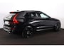 Volvo XC60 T8 Recharge AWD Ultra Black Edition - Luchtvering - Panorama/schuifdak - IntelliSafe Assist & Surround - 360º Camera - Bowers & Wilkins audio - Adaptieve LED koplampen - Verwarmde voorstoelen, stuur & achterbank - Parkeersensoren voor & achter - Elektr. bedienb. voorstoelen met geheugen - Head up display - Draadloze tel. lader - Extra getint glas - Inklapbare trekhaak - 21' LMV