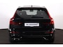 Volvo XC60 T8 Recharge AWD Ultra Black Edition - Luchtvering - Panorama/schuifdak - IntelliSafe Assist & Surround - 360º Camera - Bowers & Wilkins audio - Adaptieve LED koplampen - Verwarmde voorstoelen, stuur & achterbank - Parkeersensoren voor & achter - Elektr. bedienb. voorstoelen met geheugen - Head up display - Draadloze tel. lader - Extra getint glas - Inklapbare trekhaak - 21' LMV