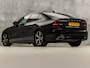 Volvo S60 2.0 T4 R-Design 190Pk Automaat (VIRTUAL COCKPIT, APPLE CARPLAY, GROOT NAVI, MEMORY SEATS, CAMERA, LEDER, SPORTSTOELEN, GETINT GLAS, PARKEERSENSOREN, NIEUWSTAAT)