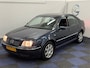 Volkswagen Bora 2.0 Athene / NIEUWE DISTRIEBUTISET / AIRCO / RIJDT SCHAKELT GOED