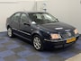 Volkswagen Bora 2.0 Athene / NIEUWE DISTRIEBUTISET / AIRCO / RIJDT SCHAKELT GOED