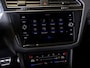 Volkswagen Tiguan 1.5 TSI 2x R-Line Blackstyle / 150pk / Panorama dak / Stoel en stuurverwarming / Head-up display /
