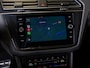 Volkswagen Tiguan 1.5 TSI 2x R-Line Blackstyle / 150pk / Panorama dak / Stoel en stuurverwarming / Head-up display /