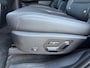 Hyundai Santa Fe Black Line 1.6 T-GDI PHEV 252pk 4WD | DEMOVOORDEEL €10.000,- | 6-PERSOONS | LEDEREN BEKLEDING INCL MEMORY | BLACK PACK | BLIND-SPOT VIEW MONITOR | 20'' LMV DARK TONE LM-VELGEN | BOSE AUDIO |