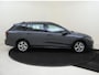 Volkswagen Golf Variant 1.5 eTSI Life Business | Trekhaak | Stoel- en stuurwielverwarming | Adaptieve cruise control | Navigatie | 3-zone airco | CarPlay | Parkeersensoren |