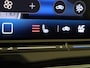 Volkswagen Golf Variant 1.5 eTSI Life Business | Trekhaak | Stoel- en stuurwielverwarming | Adaptieve cruise control | Navigatie | 3-zone airco | CarPlay | Parkeersensoren |