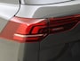 Volkswagen Golf Variant 1.5 eTSI Life Business | Trekhaak | Stoel- en stuurwielverwarming | Adaptieve cruise control | Navigatie | 3-zone airco | CarPlay | Parkeersensoren |