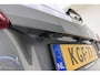 Suzuki Vitara 1.4 Boosterjet Style Smart Hybrid 129pk | Panoramadak | Trekhaak | Climate Control | Cruise Control Adaptief | Camera | Stoelverwarming | Navigatie | Parkeersensoren
