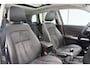 Suzuki Vitara 1.4 Boosterjet Style Smart Hybrid 129pk | Panoramadak | Trekhaak | Climate Control | Cruise Control Adaptief | Camera | Stoelverwarming | Navigatie | Parkeersensoren