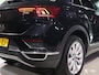 Volkswagen T-Roc 1.5 TSI SPORT BUSINESS R / ACC / CAMERA / TREKHAAK / 17"