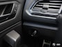 Volkswagen T-Roc 1.5 TSI SPORT BUSINESS R / ACC / CAMERA / TREKHAAK / 17"