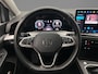 Volkswagen Golf Life Edition 1.5 TSI 115pk Adaptive cruise control, Achteruitrijcamera, Stoelverwarming, App connect, LED koplampen, Parkeersensoren, Airco, DAB, Radio
