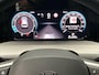 Volkswagen Golf Life Edition 1.5 TSI 115pk Adaptive cruise control, Achteruitrijcamera, Stoelverwarming, App connect, LED koplampen, Parkeersensoren, Airco, DAB, Radio