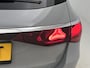 Mercedes-Benz E-klasse Estate 300 e AMG Plug-In Hybride Luchtvering | AMG Line Night Pakket | Trekhaak | 20 Inch AMG Velgen | Parkeerpakket met 360°-camera. Inclusief 24 maanden MB Certified garantie voor Europa.