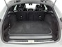Mercedes-Benz E-klasse Estate 300 e AMG Plug-In Hybride Luchtvering | AMG Line Night Pakket | Trekhaak | 20 Inch AMG Velgen | Parkeerpakket met 360°-camera. Inclusief 24 maanden MB Certified garantie voor Europa.
