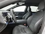 Mercedes-Benz E-klasse Estate 300 e AMG Plug-In Hybride Luchtvering | AMG Line Night Pakket | Trekhaak | 20 Inch AMG Velgen | Parkeerpakket met 360°-camera. Inclusief 24 maanden MB Certified garantie voor Europa.