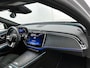 Mercedes-Benz E-klasse Estate 300 e AMG Plug-In Hybride Luchtvering | AMG Line Night Pakket | Trekhaak | 20 Inch AMG Velgen | Parkeerpakket met 360°-camera. Inclusief 24 maanden MB Certified garantie voor Europa.