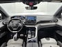 Peugeot 3008 1.6 HYbrid 225pk GT Automaat | Elektrisch Verstelb. Bestuurdersstoel | Schuif-/kanteldak | Elektrische Klep | Navigatie | Adaptieve Cruise Control | Stoelverwarming | Camera | 19"LMV | Dodehoekdetectie | Keyless Entry/Start |