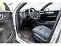 Volvo XC40 1.5 T4 Plug-in Hybrid Plus Bright | PHEV | Achteruitrijcamera | Harman Kardon Audio | Keyless Entry | Elektrische Achterklep | Navigatie | Apple Carplay | Android Auto | Elektrisch Verstelbare Voorstoelen | Stoelverwarming