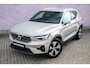 Volvo XC40 1.5 T4 Plug-in Hybrid Plus Bright | PHEV | Achteruitrijcamera | Harman Kardon Audio | Keyless Entry | Elektrische Achterklep | Navigatie | Apple Carplay | Android Auto | Elektrisch Verstelbare Voorstoelen | Stoelverwarming
