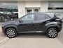 Toyota Yaris Cross 1.5 Hybrid 115 Dynamic | Sensoren v/a | Stuur + Stoelverwarming