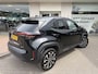 Toyota Yaris Cross 1.5 Hybrid 115 Dynamic | Sensoren v/a | Stuur + Stoelverwarming