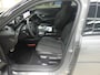 Peugeot e-2008 EV GT Avantage 54 kWh | 12.500km | NL auto | Fase 3 laden | Navigatie | Camera voor + achter | Adaptieve cruise control |