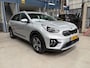 Kia Niro Hybrid 1.6 GDi 141pk DCT6 DynamicLine | Apple carplay / Android auto | Navigatie | Trekhaak | Camera | Cruise control | NAP | Rijklaar prijs!