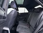 Volkswagen T-Roc 1.5 TSI R-Line Business | Pano dak | Camera | Side Assist | Stoelverwarming |