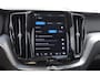 Volvo XC60 T6 350PK Automaat AWD Plus Bright / Panoramadak / Climate control / Parkeersensoren met camera / Elektrische stoelen / elektrische achterklep / Lederen bekleding / Apple carplay / Allseason banden
