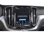 Volvo XC60 T6 350PK Automaat AWD Plus Bright / Panoramadak / Climate control / Parkeersensoren met camera / Elektrische stoelen / elektrische achterklep / Lederen bekleding / Apple carplay / Allseason banden