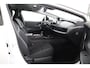Toyota Prius 2.0 Plug-in Executive | Apple Carplay/Android Auto | Stoel/Stuurverwarming | Elektrische Achterklep | Parkeersensoren |