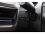 Toyota Prius 2.0 Plug-in Executive | Apple Carplay/Android Auto | Stoel/Stuurverwarming | Elektrische Achterklep | Parkeersensoren |