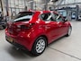 Mazda 2 1.5 SKYACTIV-G 90PK Dynamic | Navigatie | Airco | Lm velgen | Parkeersensoren | Cruise control | NAP | Rijklaar prijs!