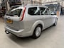Ford Focus 1.8 16V 125PK Limited | Airco | Trekhaak | Navigatie | LM velgen | Voorruit verwarming | Nieuwe APK | NAP | Rijklaar prijs!