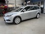Ford Focus 1.8 16V 125PK Limited | Airco | Trekhaak | Navigatie | LM velgen | Voorruit verwarming | Nieuwe APK | NAP | Rijklaar prijs!